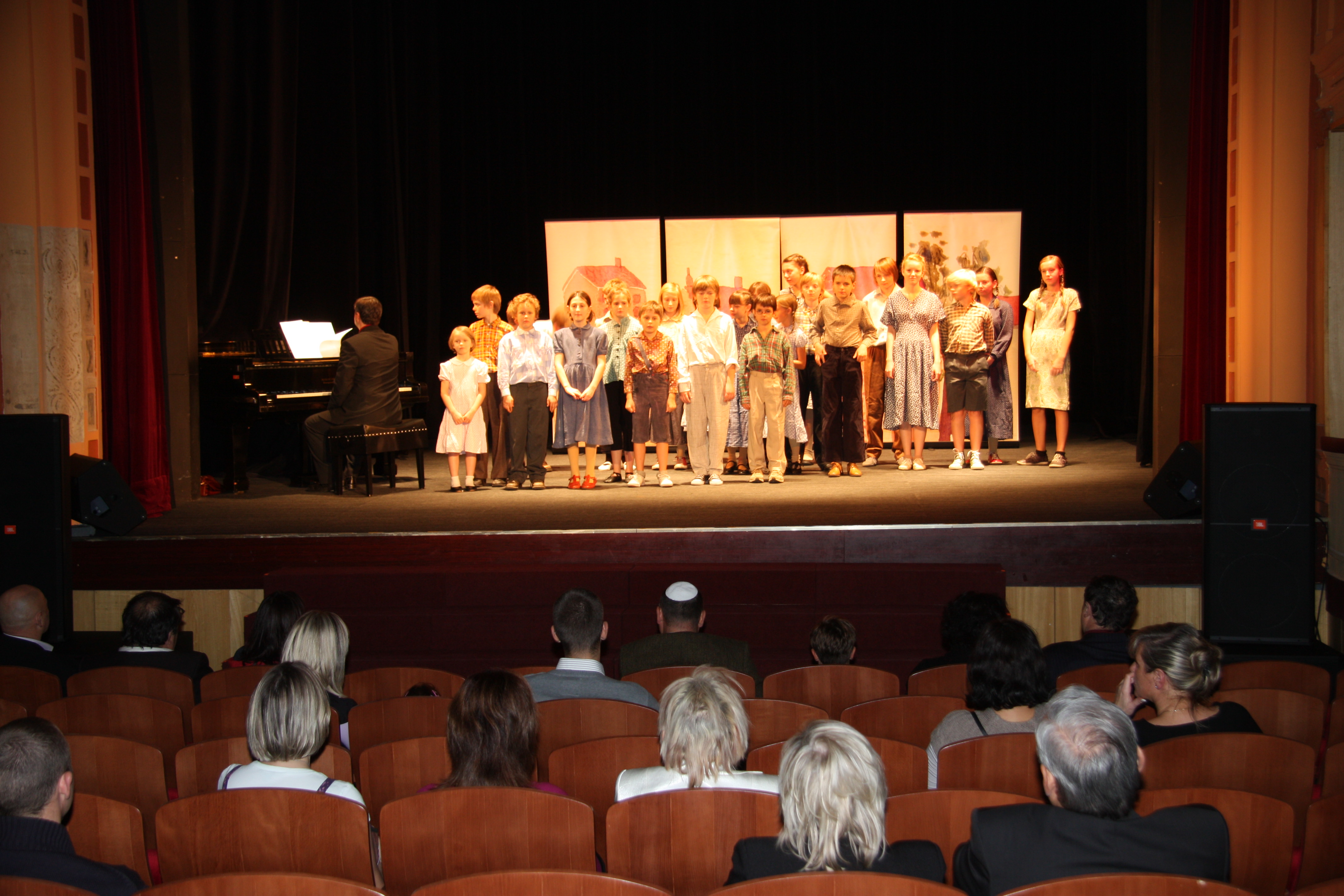 Die Kinderoper "Brundibár" im Saazer Stadttheater